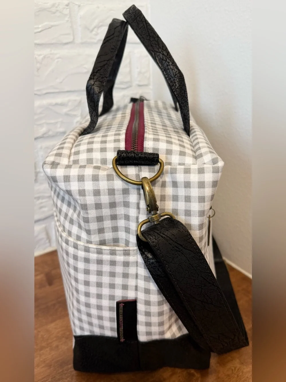 RSD Poppi Pro Grey Gingham Ruby Zip Silence Lining Like New